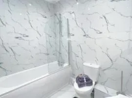 The Felix Apartments - 2 Bedrooms - WIFI - FREE Parkings