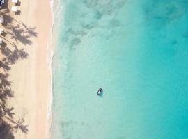 Fairmont Royal Pavilion Barbados Resort, hotel en Saint James