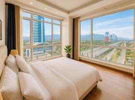 High Rise Presidential Suite in Elysium Opp Centaurus, holiday rental in Islamabad