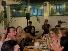 Ocean Breeze Hostel by Daily Sweet, hotel v destinaci Moalboal