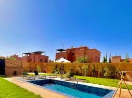 Superbe villa 3 chambres proche du centre-ville avec piscine privée