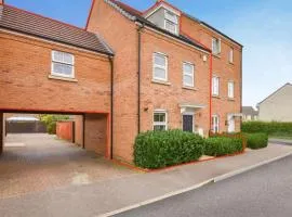 Your 4 Bedroom Townhouse - Superking Bed