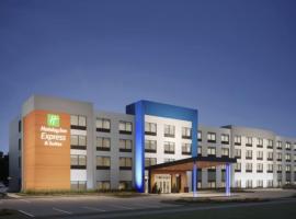 Holiday Inn Express & Suites Calera North by IHG, khách sạn ở Calera