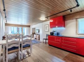 Prada Laax by Quokka 360 - building with sauna, hotel in Laax