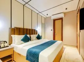 JS Residency Luxe Collection Hotel Near Nizamuddin Railway Station