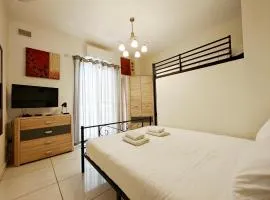 Corner view 2