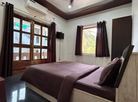Gajalee Beach House, hotel em Bhogwe