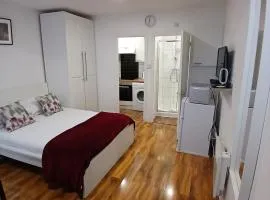 Whitehorse Gated Studio Apartment 1