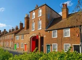 Arthouse Canterbury-Free Secure Parking