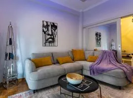 Noir Luxury 1 bedroom Atelier
