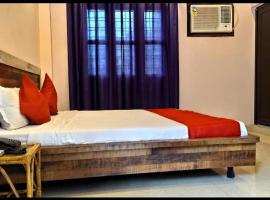 The Aradhya Gange Residency, hotel near Dehradun Airport - DED, Rishīkesh