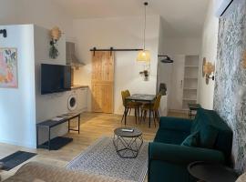 Riverside Apartment, מלון במאקו