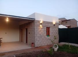 casa quincho villa amelia, hotel in Villa Amelia