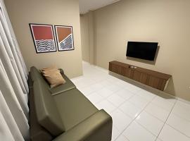 Apê espaçoso e tranquilo pertinho do centro!, hotel em Barreiras