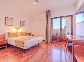 ITC Ciudad de Haro, hotel con pileta en Haro