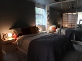 Mid-Century Luxe - Story Bridge & River Views