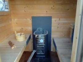 Apartment with water views, hotel v destinaci Fjerritslev