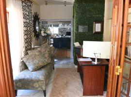 Jinaguesthouse and design, hotel v destinaci Polokwane