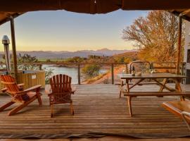 AfriCamps Klein Karoo, luxusní kemp v destinaci Oudtshoorn