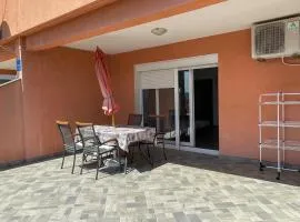 2 Bedroom Cozy Apartment In Maslenica