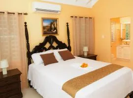 Luxury Villa Retreat Private Pool & Gym Ideal for Groups of 7