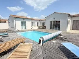 Belle maison familiale avec piscine et parking