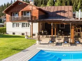 Chalet Schäfer s vyhřívaným bazénem se slanou vodou