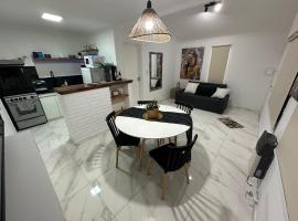 COMPLEJO JONAS SALK - departamento de 1 dormitorio amoblado, hôtel à San Francisco