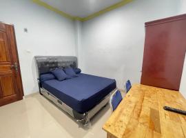 Blissful Executive Kost, hotel en Pulauberayan