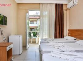 Özden Pansiyon, hotel near Balikesir Koca Seyit Airport - EDO, Burhaniye