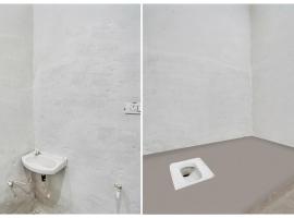 Hotel O Siddhi Vinayak Farms, khách sạn ở Hāthras