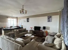 Lovely 2-bedroom Fully-Furnished apartment