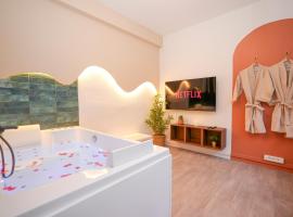 Suite romantique avec Spa, hotel v destinaci Le Mans