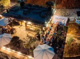 Hầu Thào Villa & Coffee