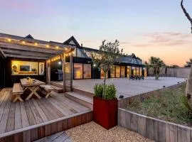 5 Bed in Bexhill-on-Sea oc-c32704