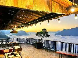 Hầu Thào Villa & Coffee