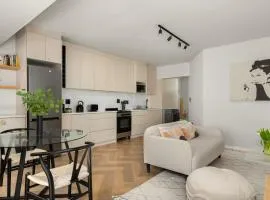 Beachfront Promenade Apartment Sea Point - Walk To Cafes! Cape Town