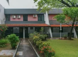 Aconchegante lar em Condomínio com Piscinas, Perto da Praia