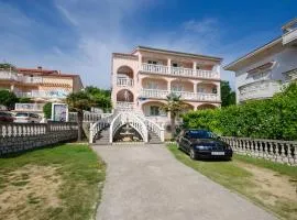 Apartments Borka