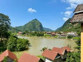 Nong Khiaw Meexai Sunset View