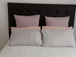 NEMARA Self Catering Lodge, hotel in Polokwane