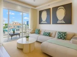 Spacious, 3BD City Center Apt