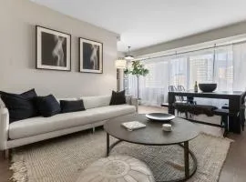 Elevated Minimalist Escape - Free Parking and Metro - The Sutton