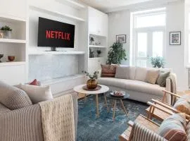 Luxury Penthouse, Sauna, Balcony, AirCon