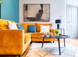 The Ground Floor Getaway with Free Parking