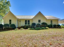 Peaceful and Convenient Country Retreat in Lexington, hotel in Lexington