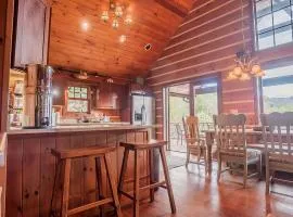 Luxurious Mountain Retreat with Hot Tub Jacuzzi Suite & Wood-Burning Fireplace - 10 Min to Boone