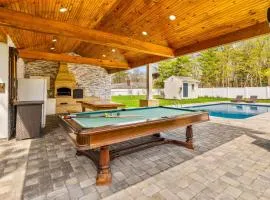 Family Retreat hot tub Firepit Beach nearby