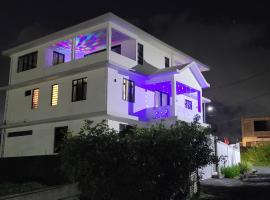 Crater Serenity Studio, δωμάτιο σε οικογενειακή κατοικία σε Curepipe