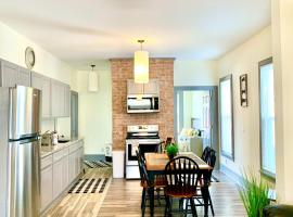 Perfect 6BR Stay Near Falls & Attractions, holiday rental in Niagara Falls